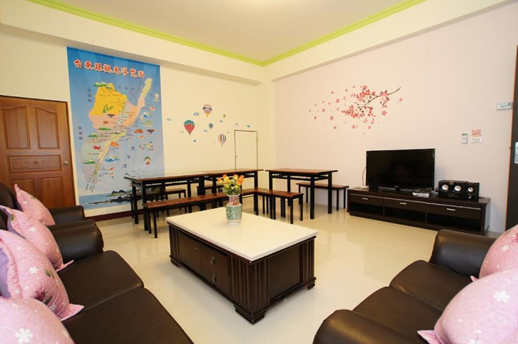 East First B&B Taitung Екстериор снимка